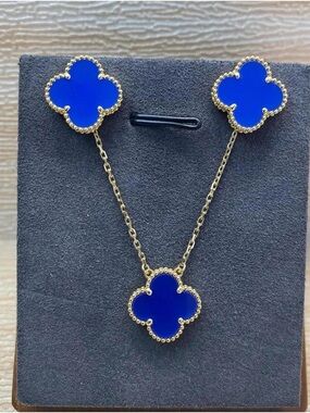 Agate Blue Clover Pendant Necklace & Stud Earring Set Alhambra Inspired